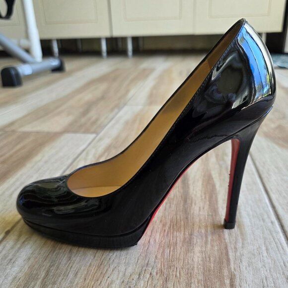 Christian Louboutin Bianca Black Patent Leather Pumps Eur. 36.5 - Picture 1 of 15